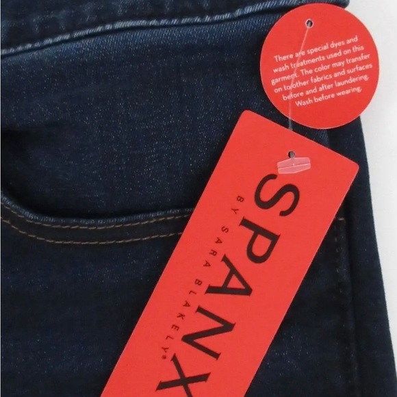 NWT SPANX Signature Waist Skinny Jeans. Size 28. - Picture 5 of 9